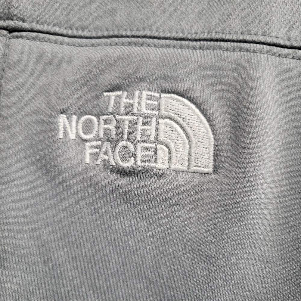 The North Face Men Sweatshirt Medium Gray Full‎ Zip Embroidered Mock Neck